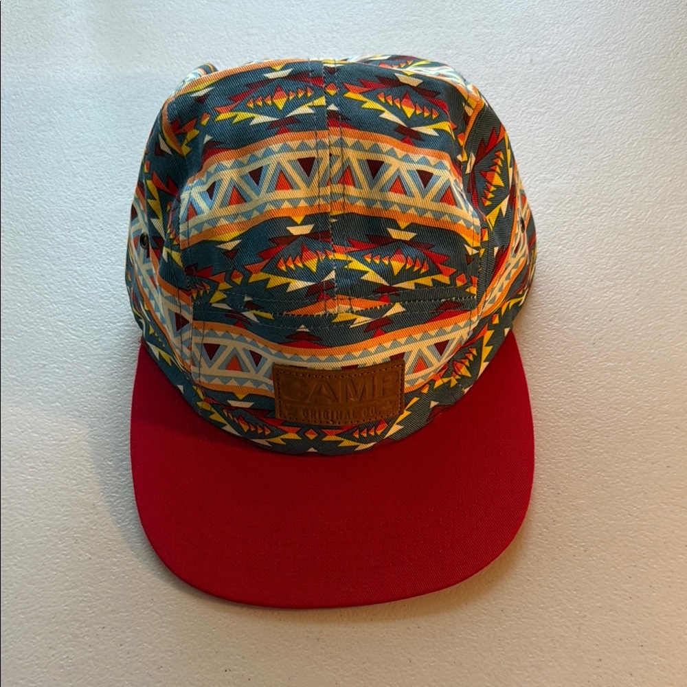 Camp Orginal Red Brim Aztec Pattern 5-Panel Hat Unisex